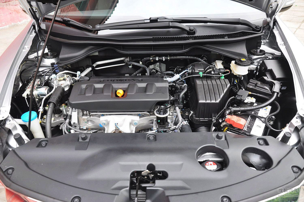 8l 自动旗舰版_底盘发动机_搜狐汽车网