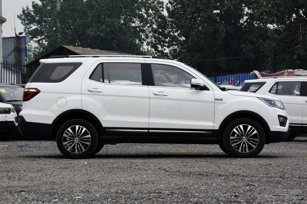 2017款长安cx70 1.5t 手动豪擎版