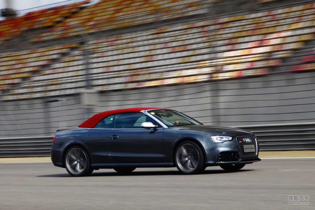 奥迪rs5 敞篷