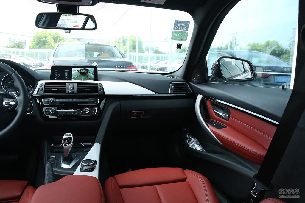 【 宝马3系高清图片】_2017款 320i m运动型_珊瑚红真皮内饰_内饰