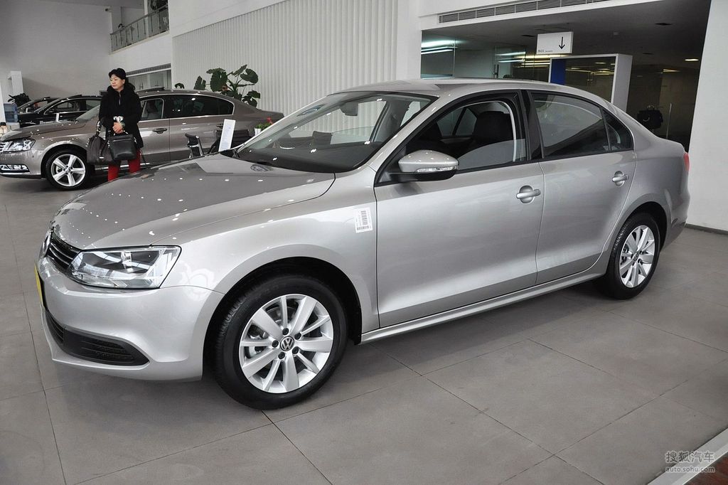 2014款大众速腾16l自动时尚型到店实拍