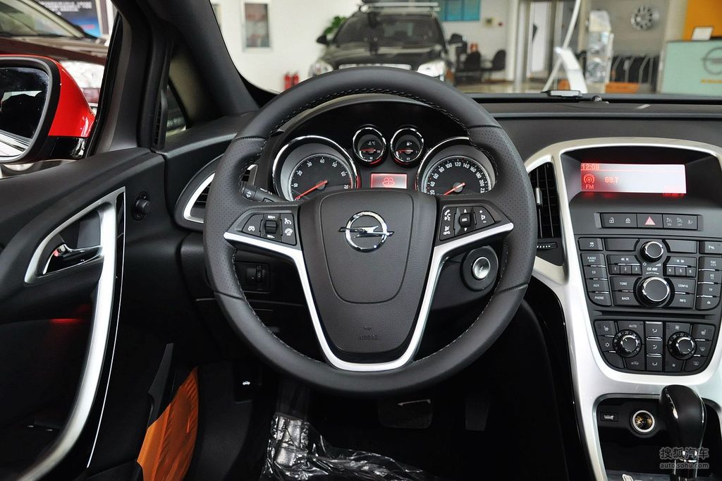 【 欧宝雅特高清图片】_内饰_搜狐汽车网