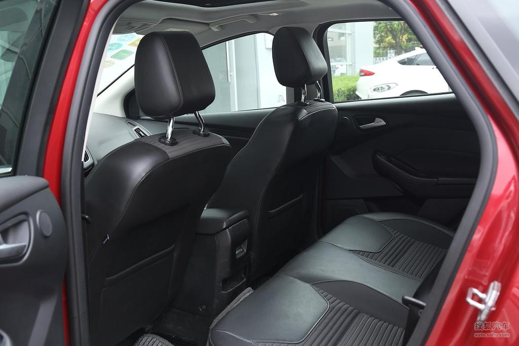 【 福特福克斯两厢高清图片】_深色内饰_内饰_搜狐汽车网