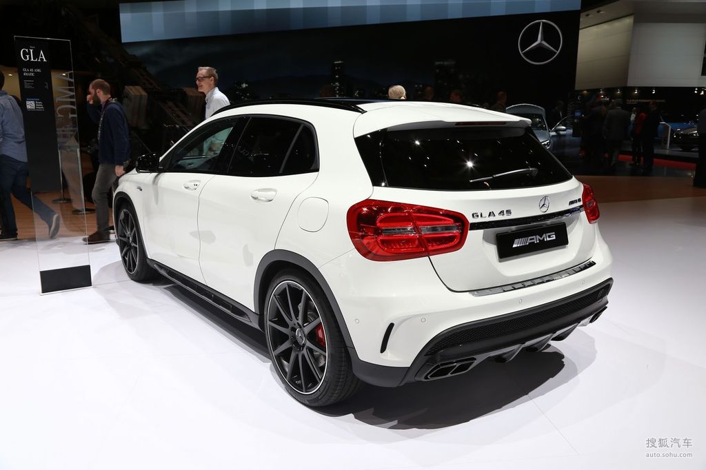 奔驰gla45 amg