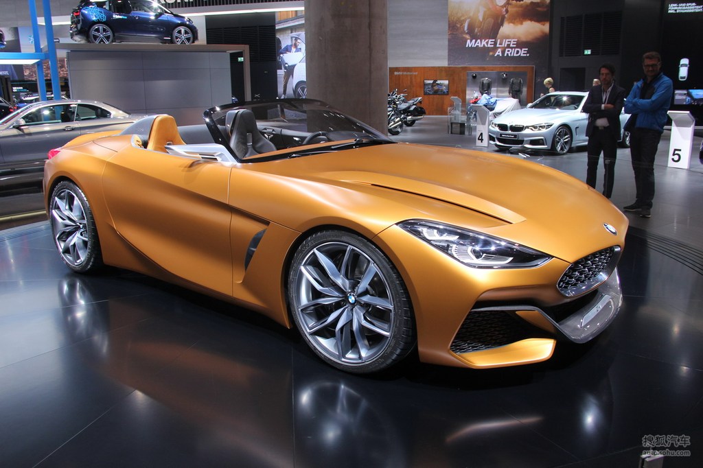 宝马z4概念车法兰克福车展实拍提示:支持键盘翻页 ←左 右