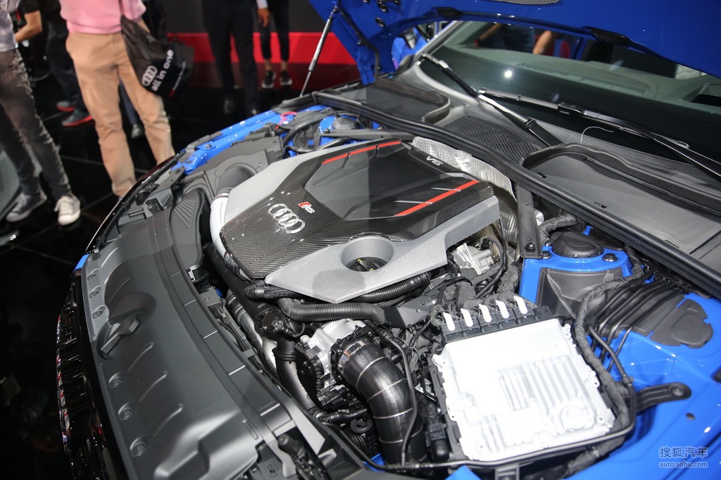 【 奥迪rs4高清图片】_底盘发动机_搜狐汽车网