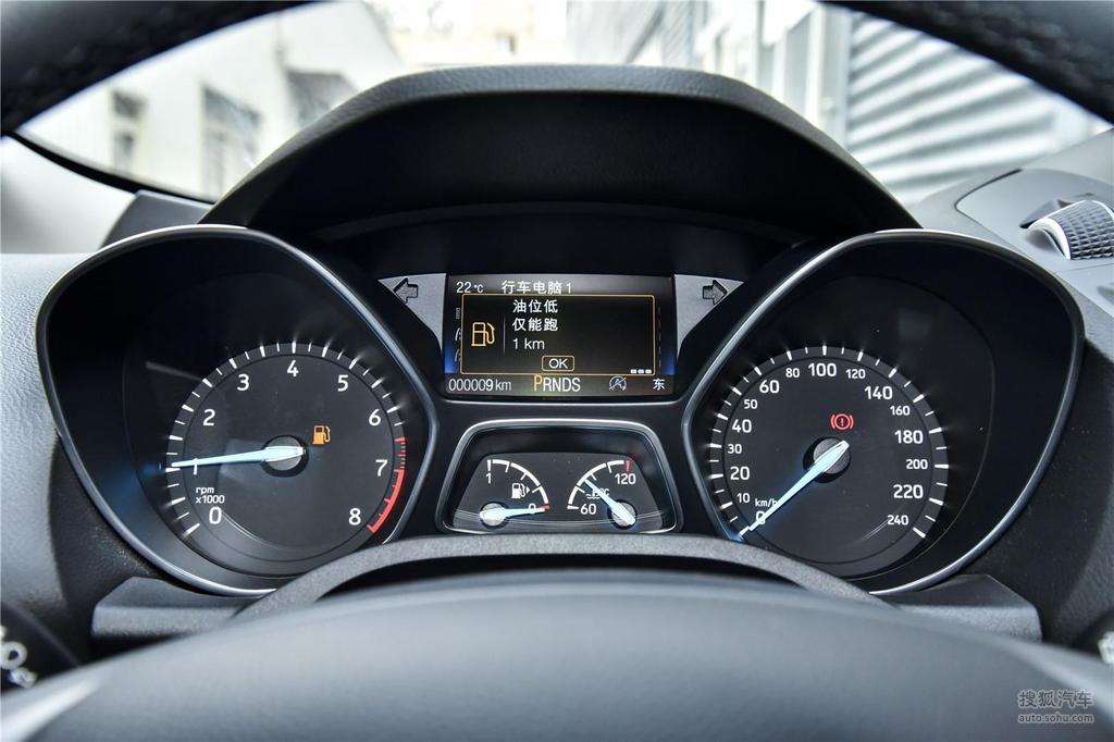 2017款福特翼虎ecoboost245四驱尊翼型仪表板提示支持键盘翻页左右