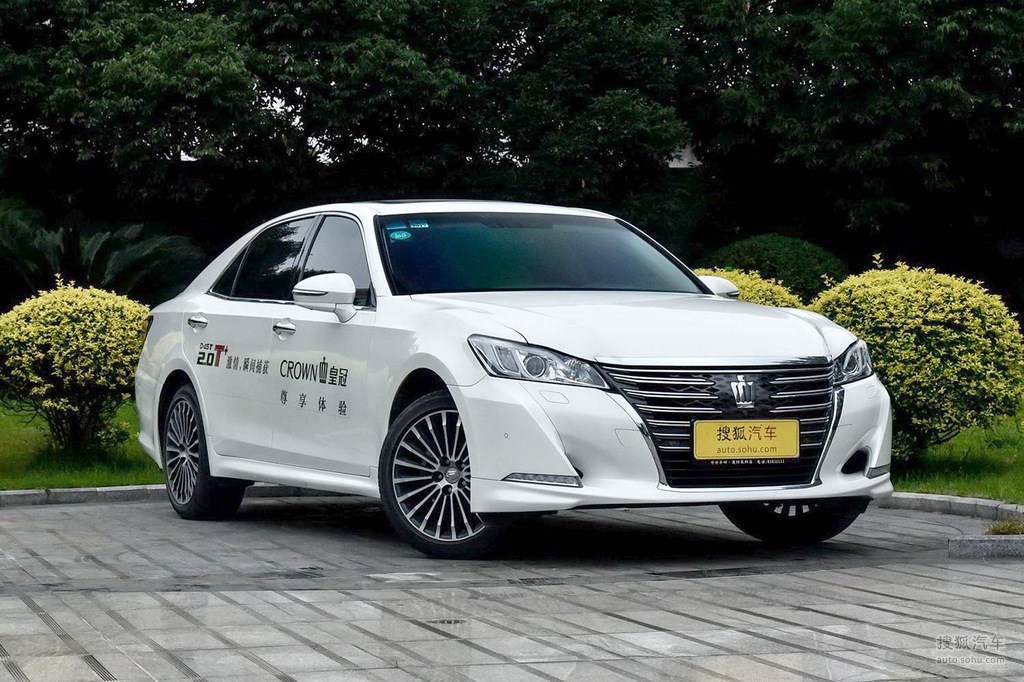 1,丰田车标共有10种,分别是奶牛车标皇冠车标"x"车标阿尔法车标fireld