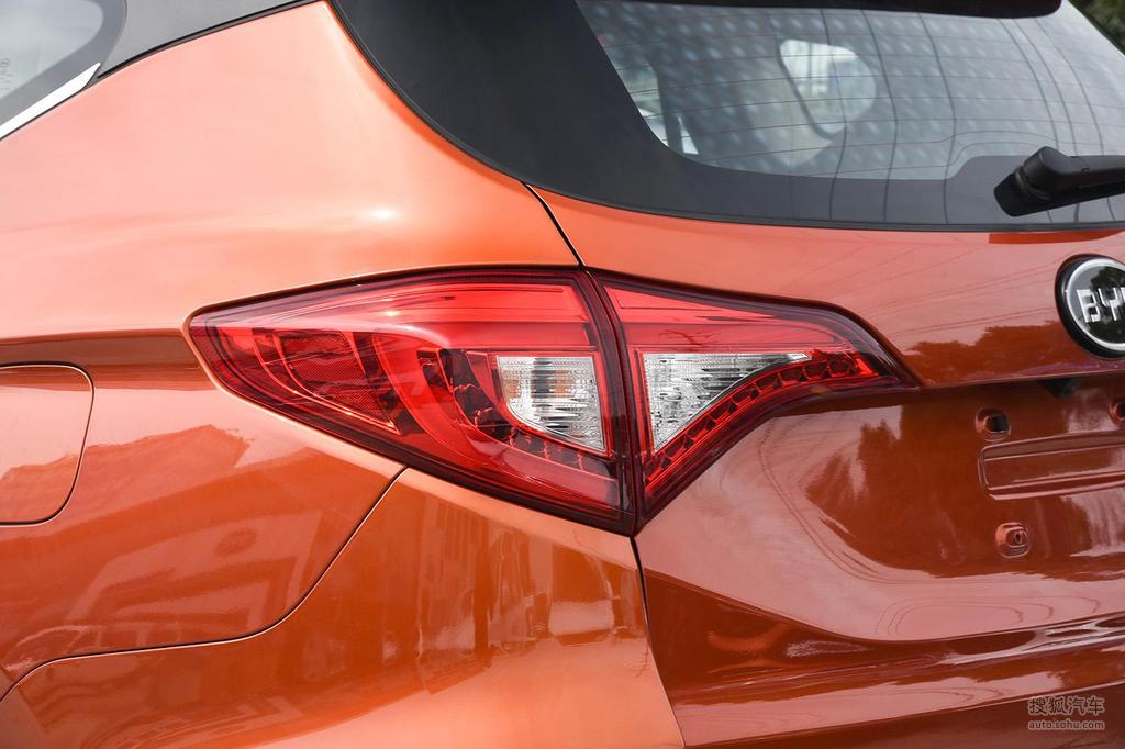 翡翠黄流光白水晶白活力橙山脉灰比亚迪