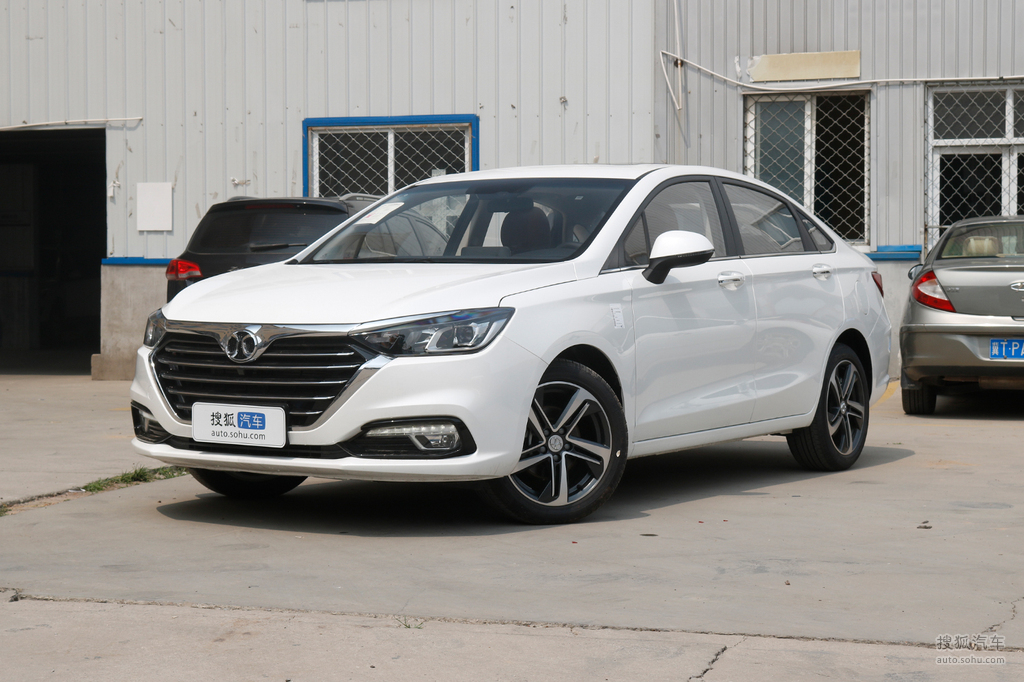 2018款 北汽 绅宝 d50 1.