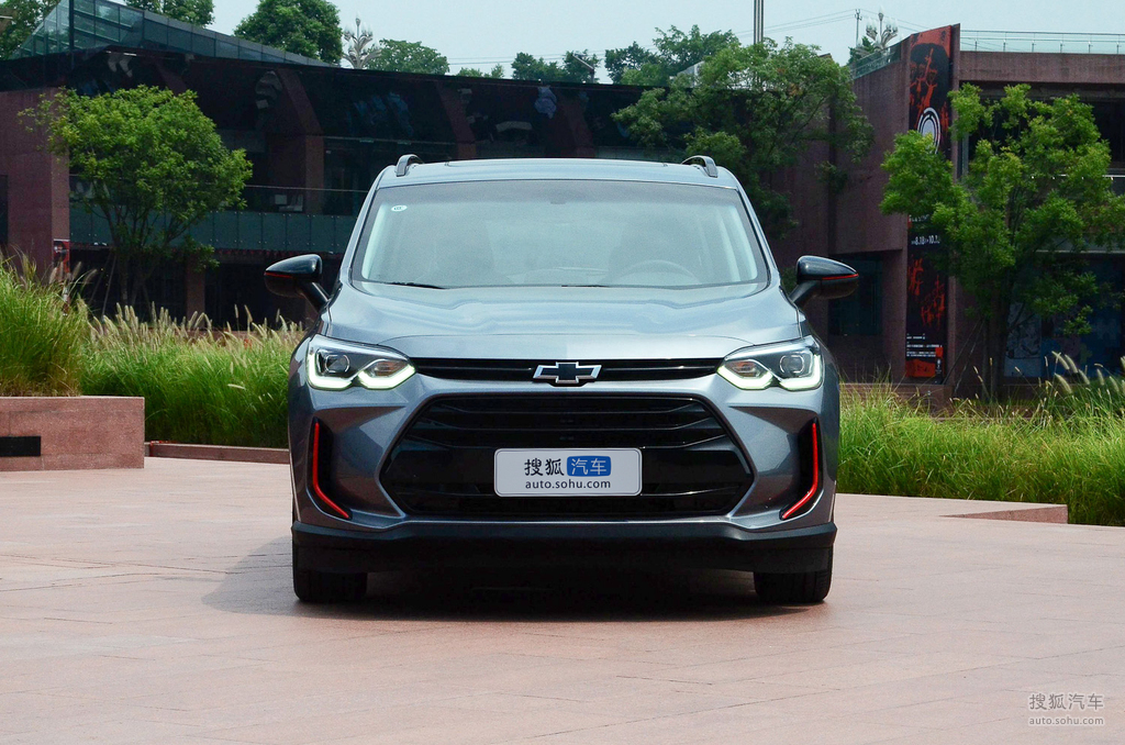 2018款雪佛兰沃兰多 redline 530t 自动耀享版 - 正前 提示:支持键盘