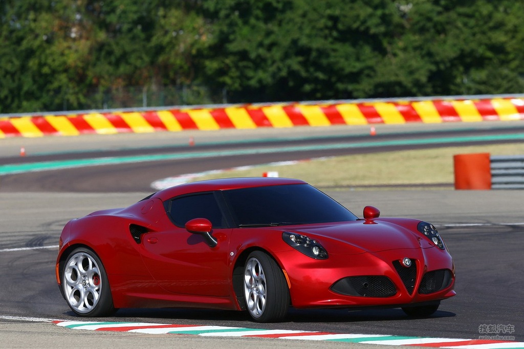 2014款阿尔法罗密欧4c