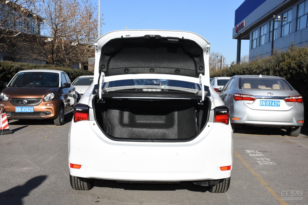 丰田卡罗拉双擎