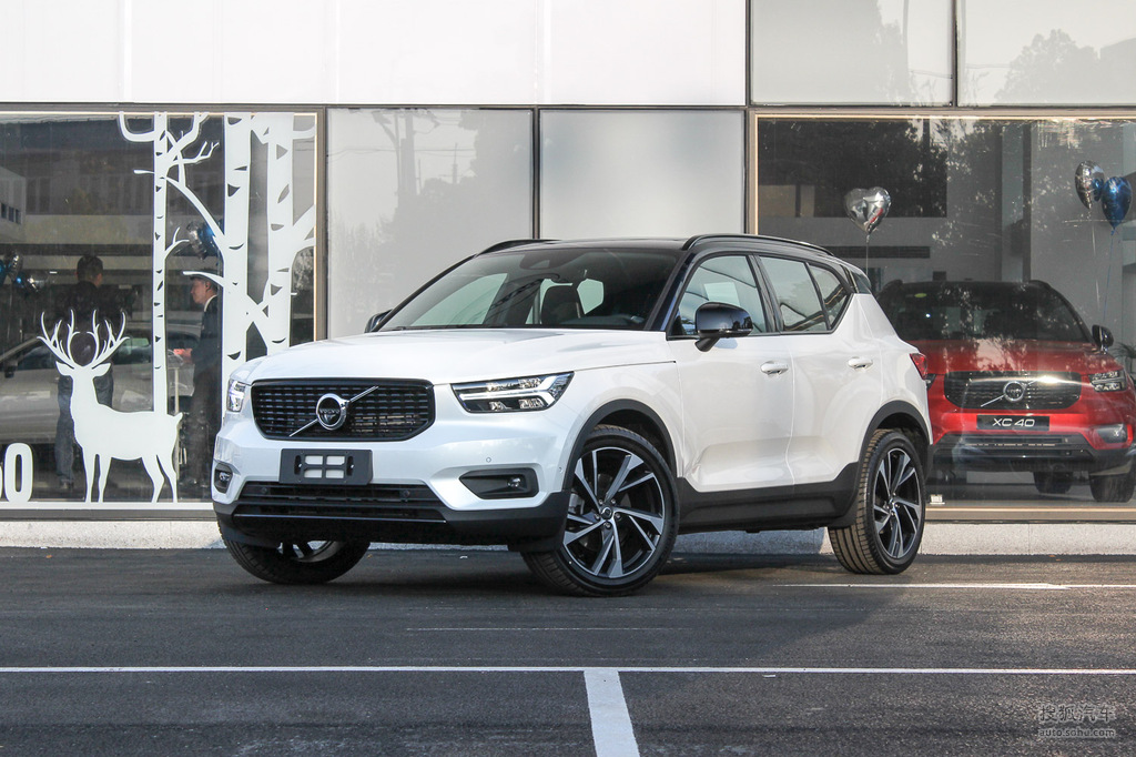 【 沃尔沃xc40高清图片】_2020款 t5 四驱智雅运动版_水晶白_外观