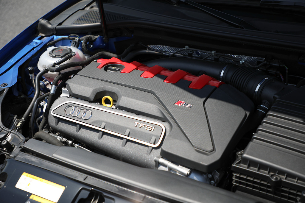 【 奥迪rs3高清图片】_2017款 2.5t limousine_底盘发动机_搜狐汽车网