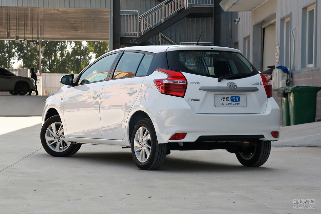 2019款丰田yarisl致炫15gcvt炫动版国Ⅵ侧后45提示支持键盘翻页左右