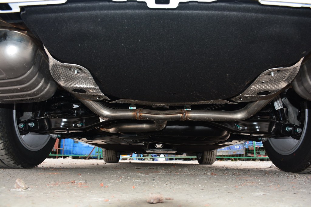 【 大众cc高清图片】_2020款 330tsi 华颜版 国vi_底盘发动机_搜狐