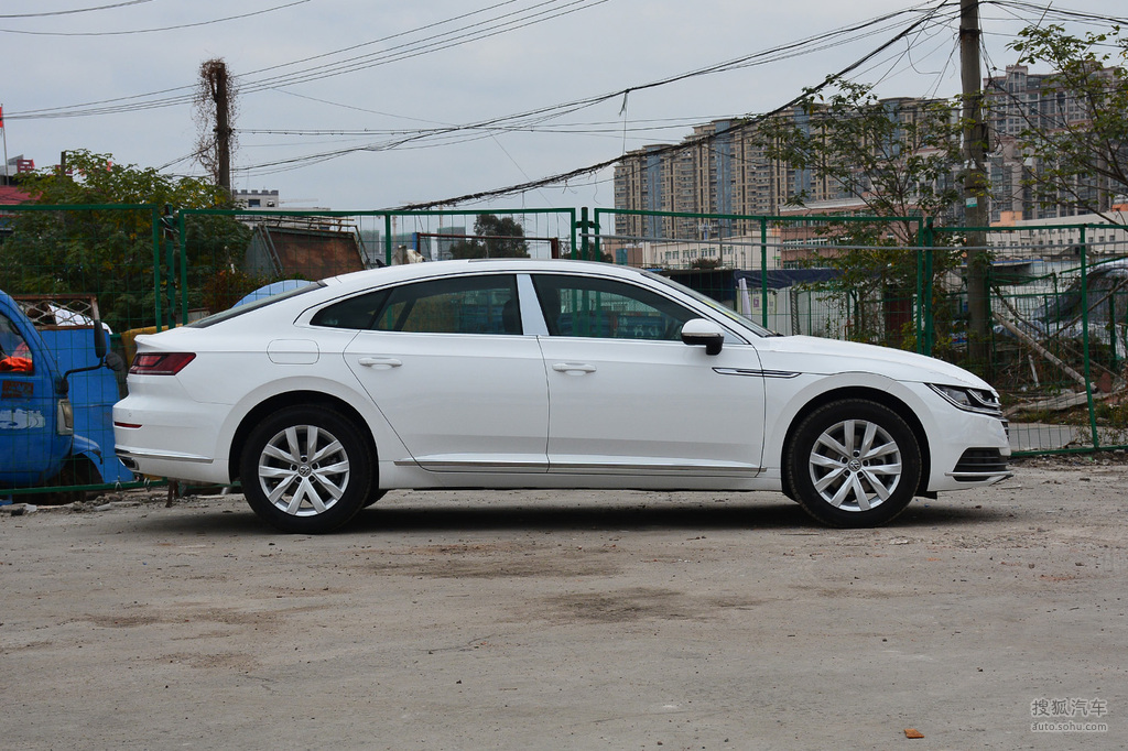 2020款大众cc330tsi华颜版