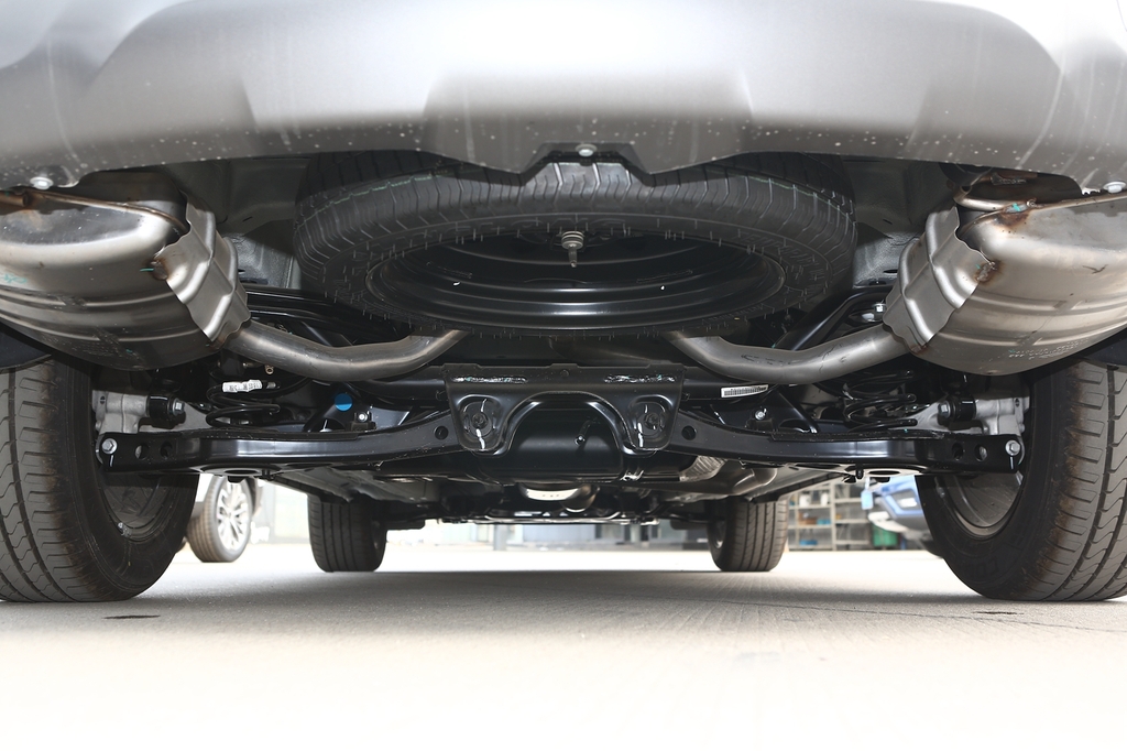 【 奇瑞汽车瑞虎8高清图片】_底盘发动机_搜狐汽车网