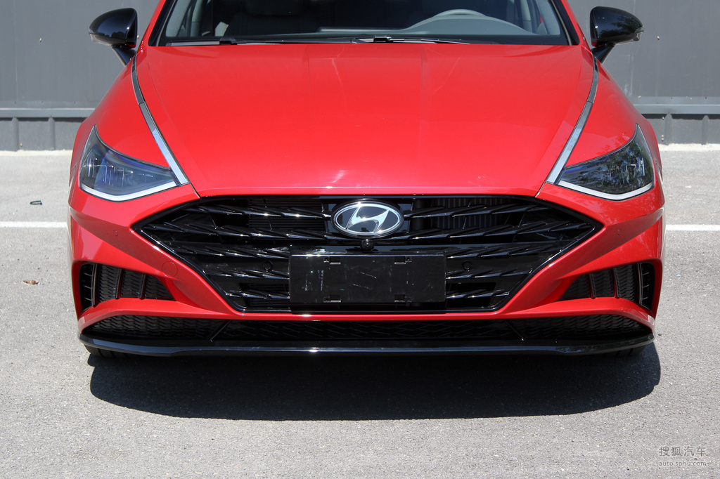 2020款现代索纳塔380t顶配