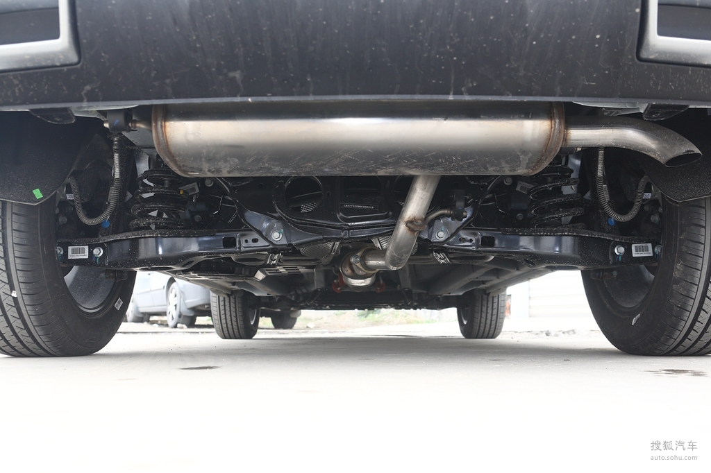 【 吉利远景x6高清图片】_底盘发动机_搜狐汽车网