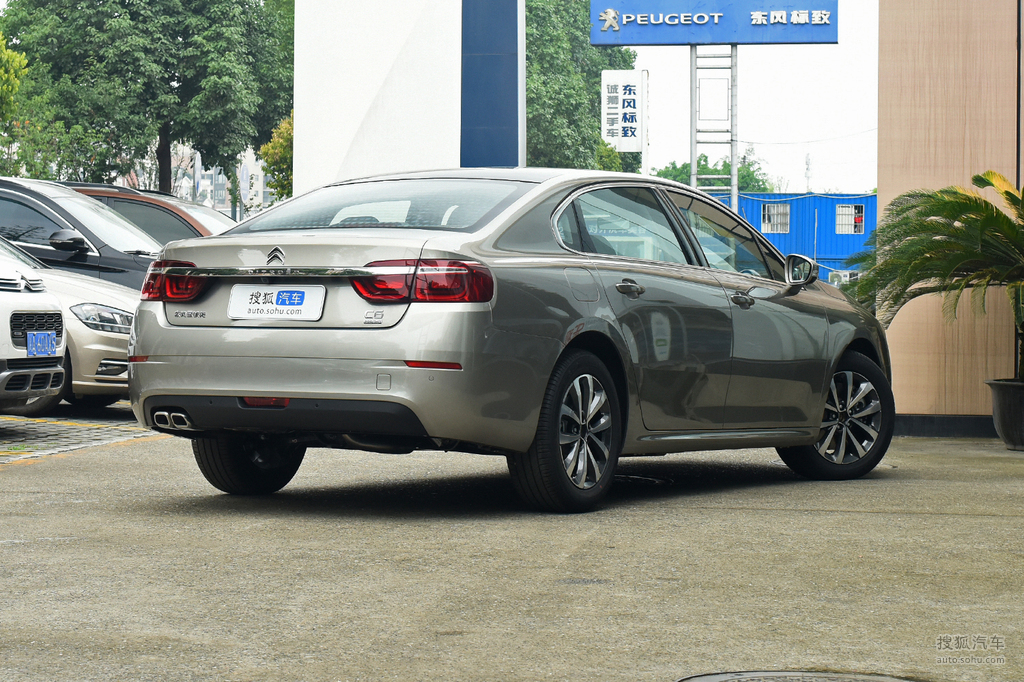 2020款雪铁龙c6360thp豪华型