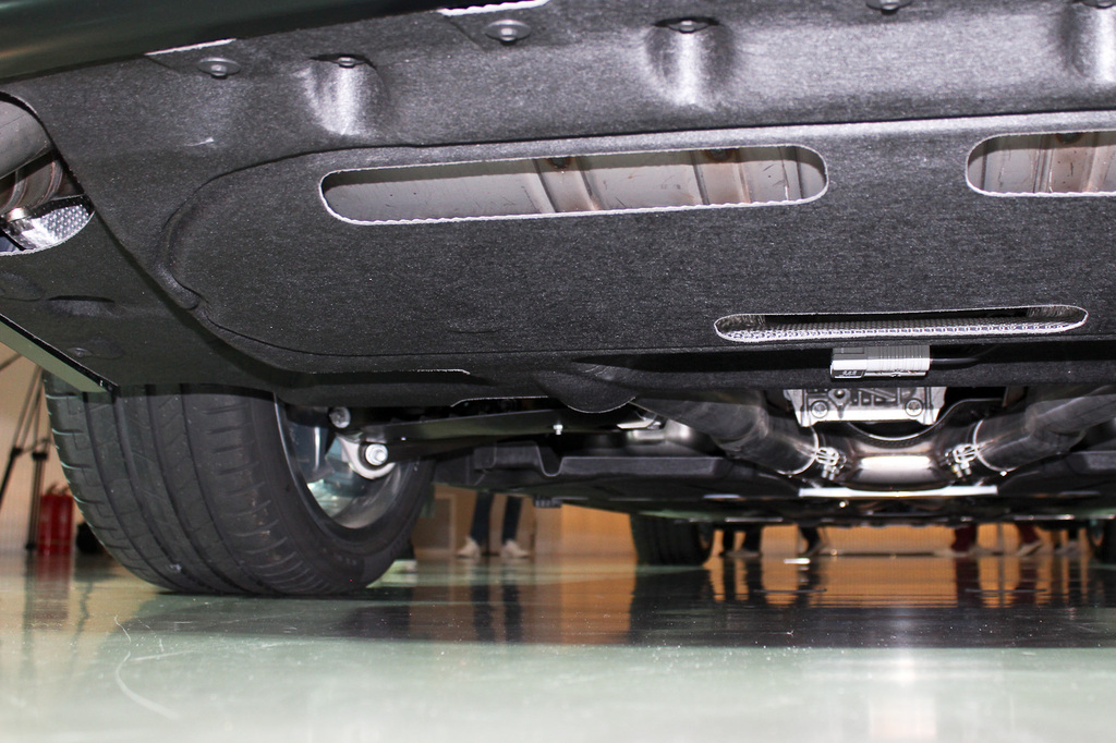 【 劳斯莱斯古思特高清图片】_底盘发动机_搜狐汽车网