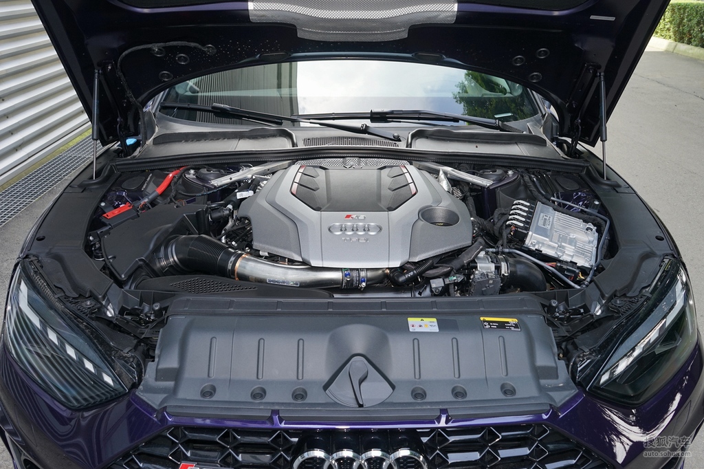 【 奥迪rs5高清图片】_底盘发动机_搜狐汽车网