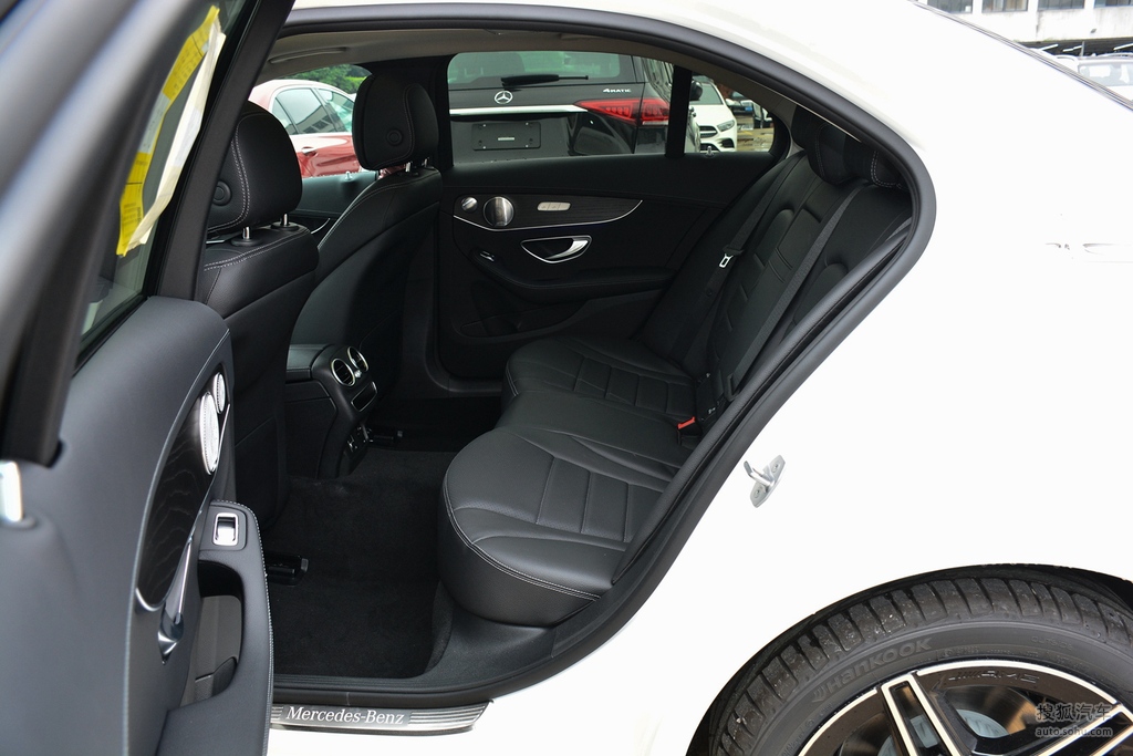 【 奔驰c级高清图片】_2021款 c 260 l 运动星耀臻藏版_黑色_内饰