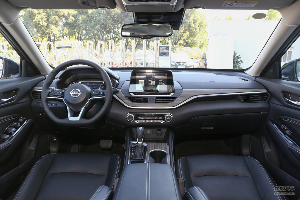 【 日产天籁高清图片】_2021款 2.
