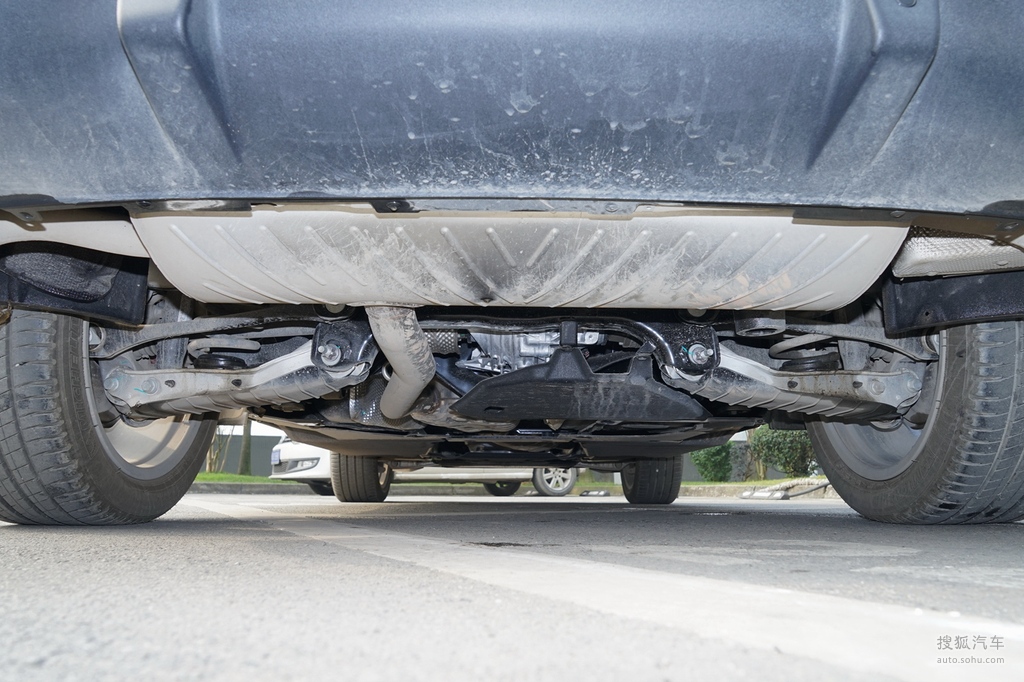 【 奥迪q5l sportback高清图片】_底盘发动机_搜狐汽车网