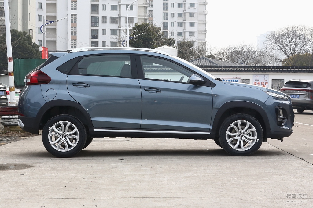 【 奇瑞汽车瑞虎3x高清图片】_椰子灰_外观_搜狐汽车网
