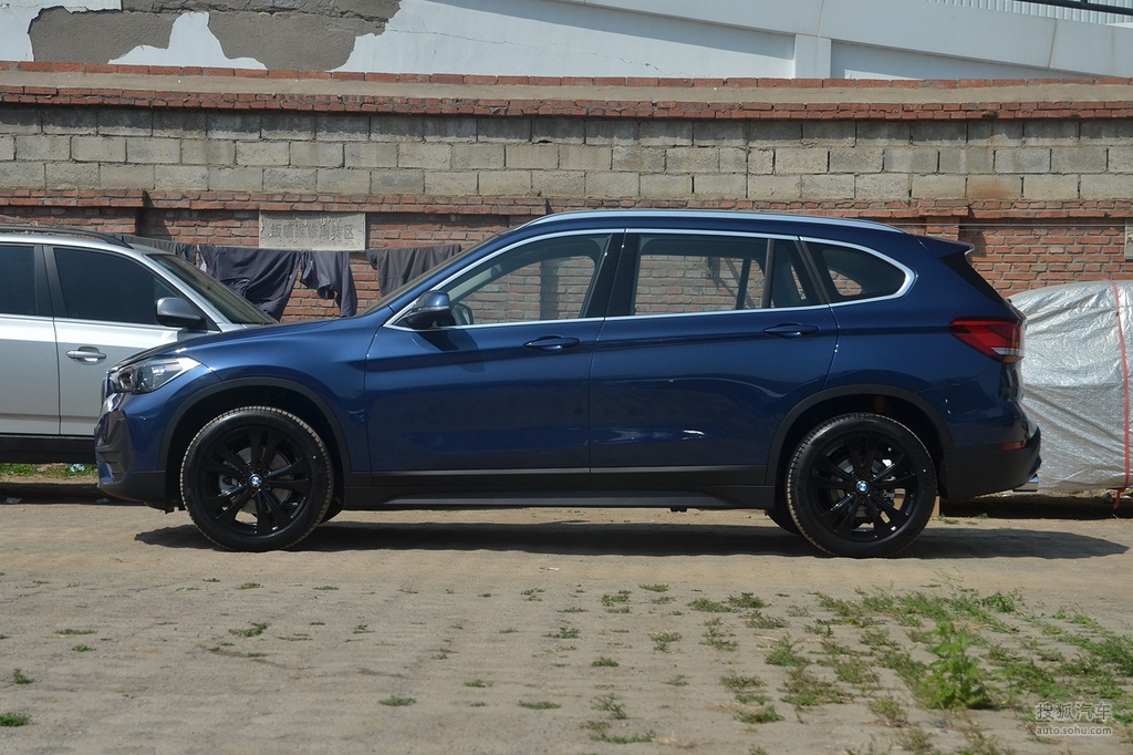 【 宝马x1高清图片】_2021款 改款 sdrive20li 时尚型_量子蓝_外观