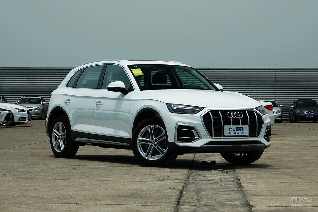 【 奥迪q5l高清图片】_2021款 40 tfsi 时尚致雅型 _朱鹭白_外观_搜狐