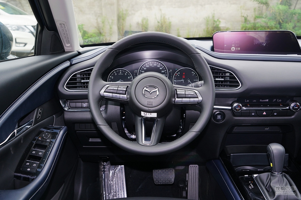 【 马自达cx-30高清图片】_黑色/蓝色_内饰_搜狐汽车网
