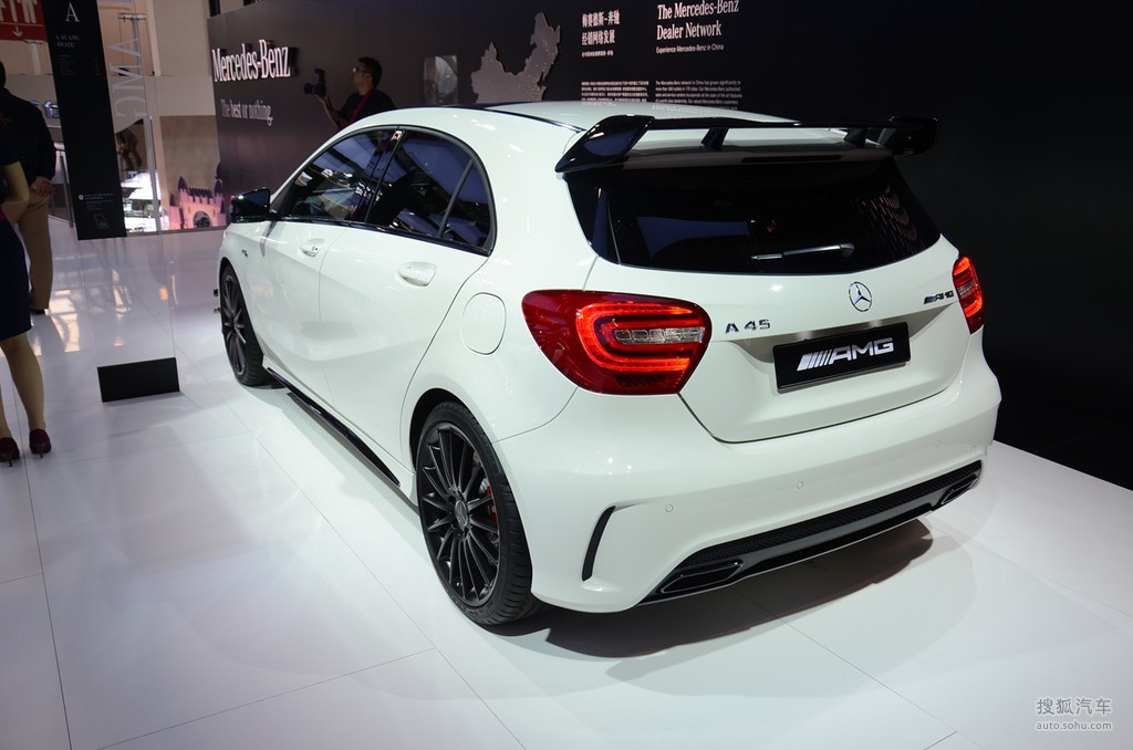 奔馳a45 amg