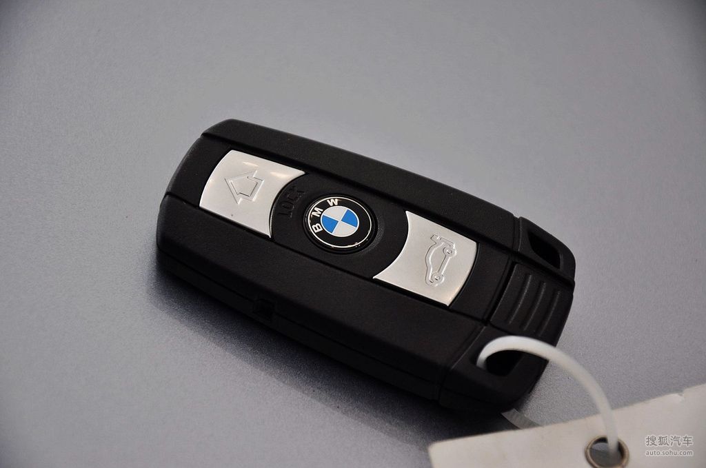 2011款宝马325i   汽车钥匙     提示:支持键盘翻页 &larr;左 右&rarr