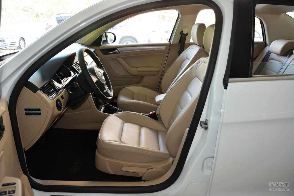 【 大众宝来高清图片】_米色_内饰_搜狐汽车网