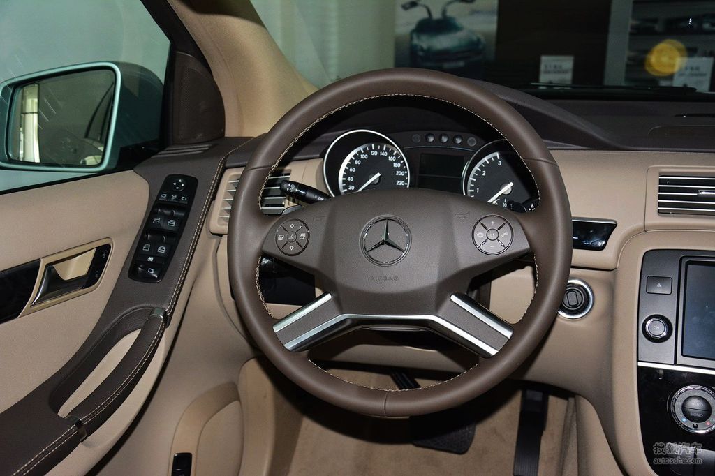 【 奔驰r级高清图片】_内饰_搜狐汽车网