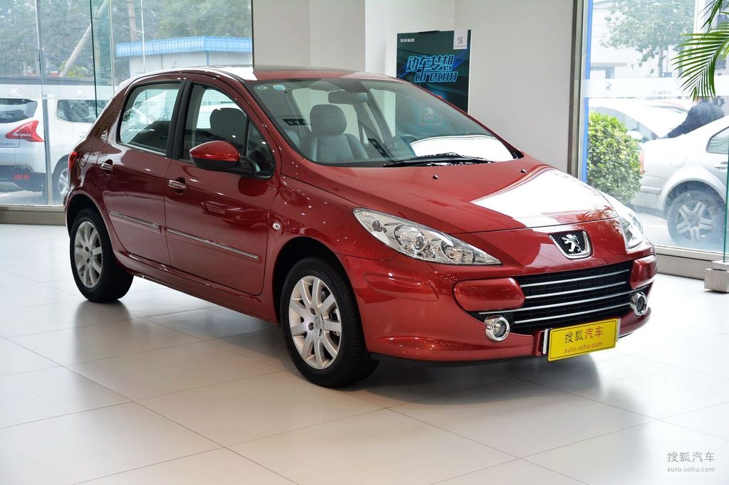 2013款标致307两厢16l手动舒适版