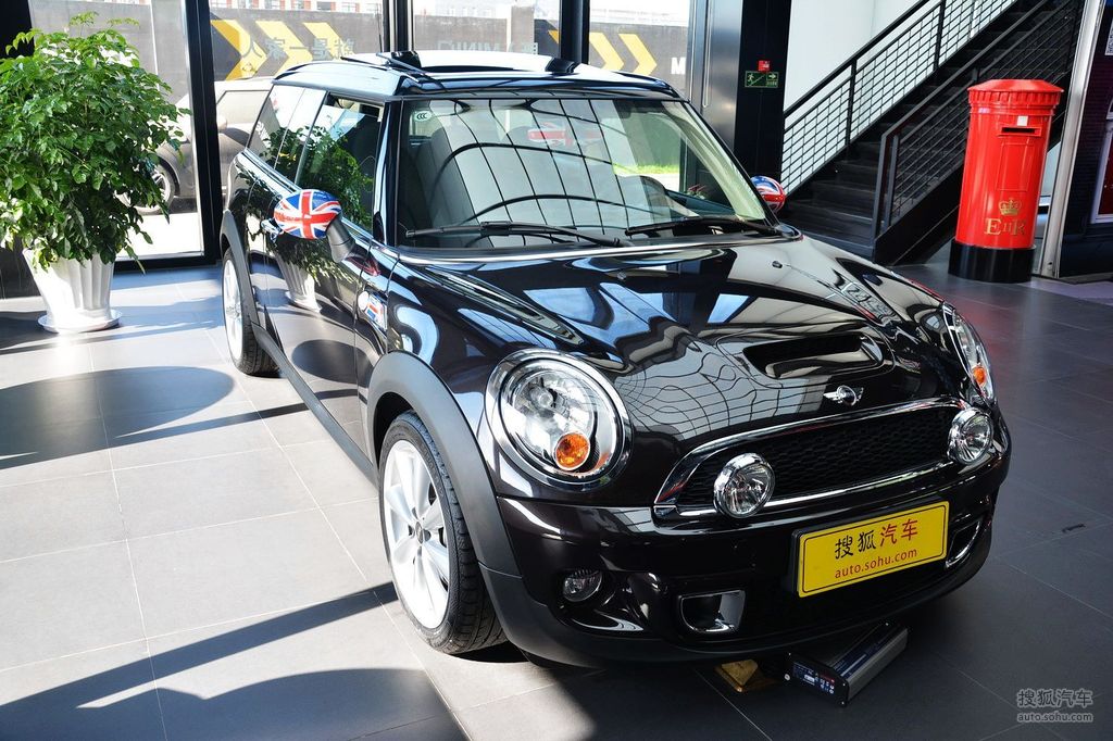 【 miniclubman高清图片】_子夜黑_外观_搜狐汽车网