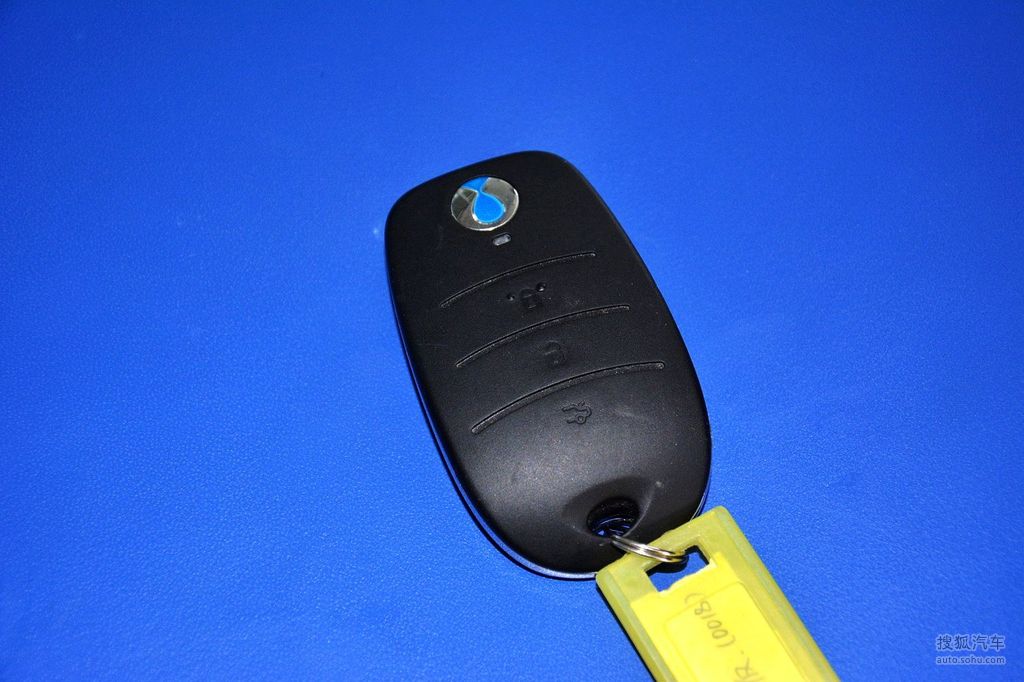 2014款腾势电动车时尚版 - 汽车钥匙提示:支持键盘翻页 ←左 右→外观