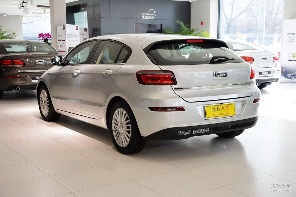 观致观致3五门版