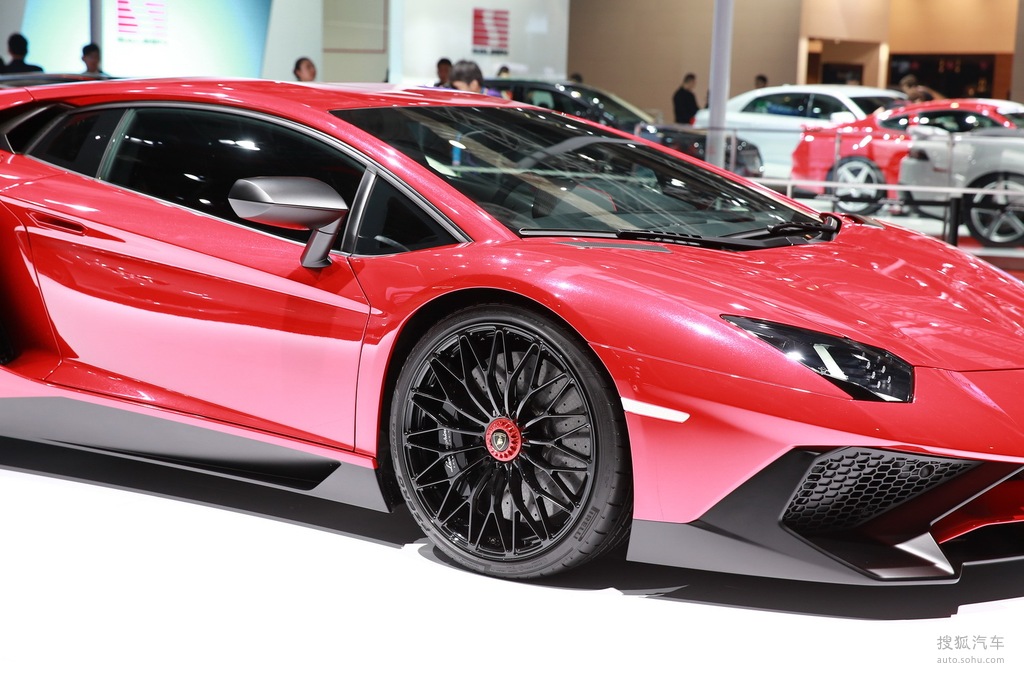 圖庫 蘭博基尼 蘭博基尼 aventador 2017款 aventador s 2015款 lp