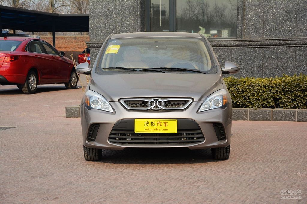 【 北汽绅宝d20 两厢高清图片】_香榭丽舍金_外观_搜狐汽车网