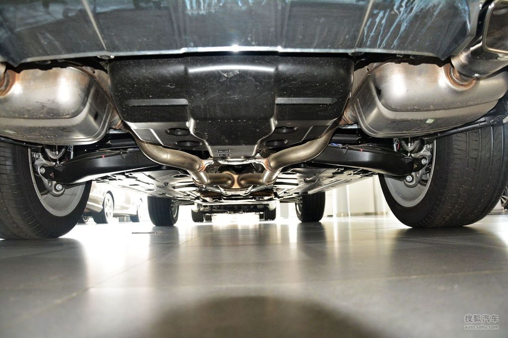 【 奔驰glk级高清图片】_底盘发动机_搜狐汽车网