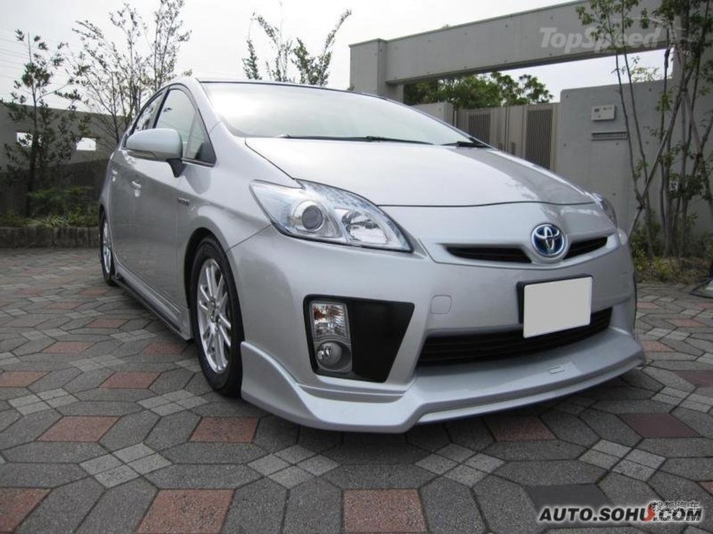 2009款丰田普锐斯tommykaira改装