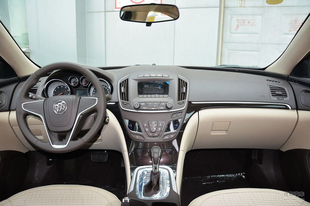 【 别克君威高清图片】_2015款 2.