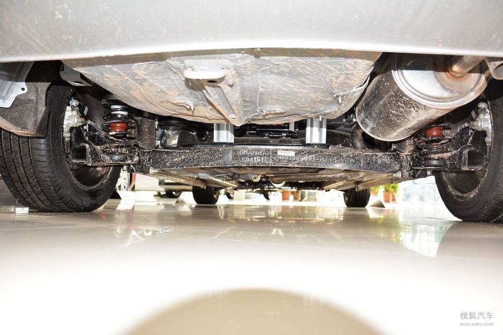 【 长安逸动高清图片】_底盘发动机_搜狐汽车网