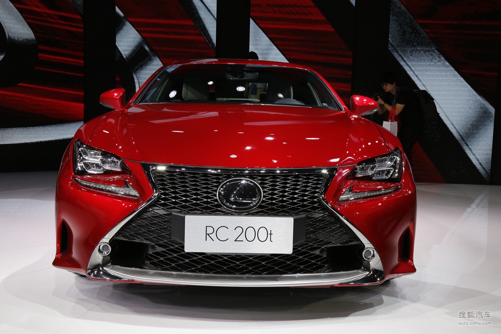 雷克萨斯rc 200t 广州车展实拍